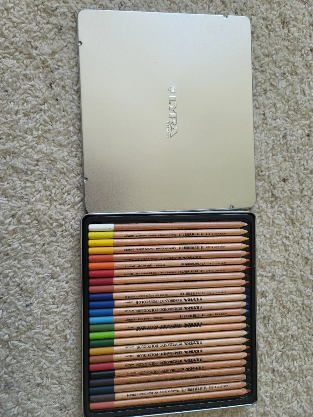 Lyra Polycolor 24 Set Gently Tried - Picture 1 of 8